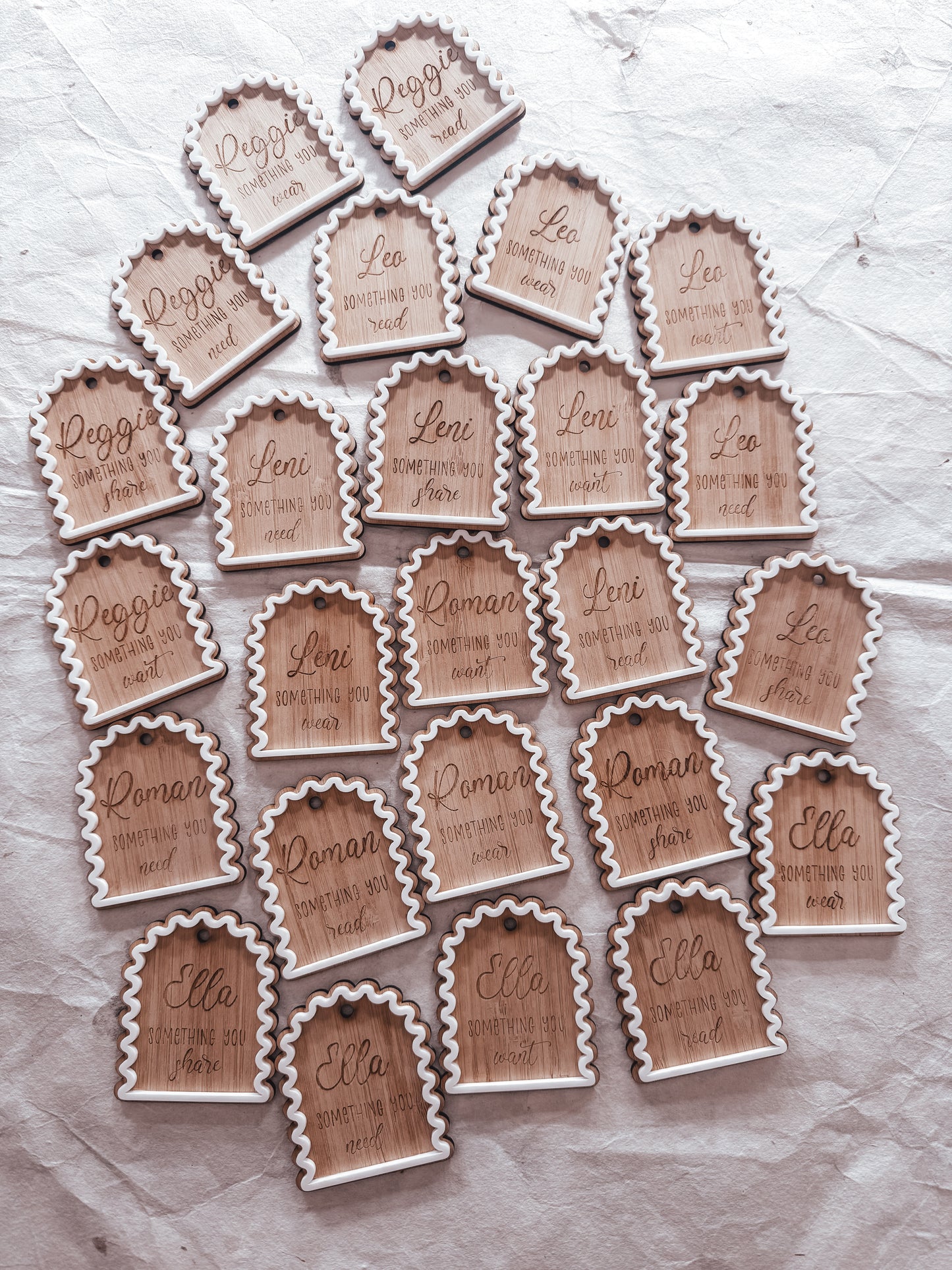 Scalloped Mindfulness Christmas Tags