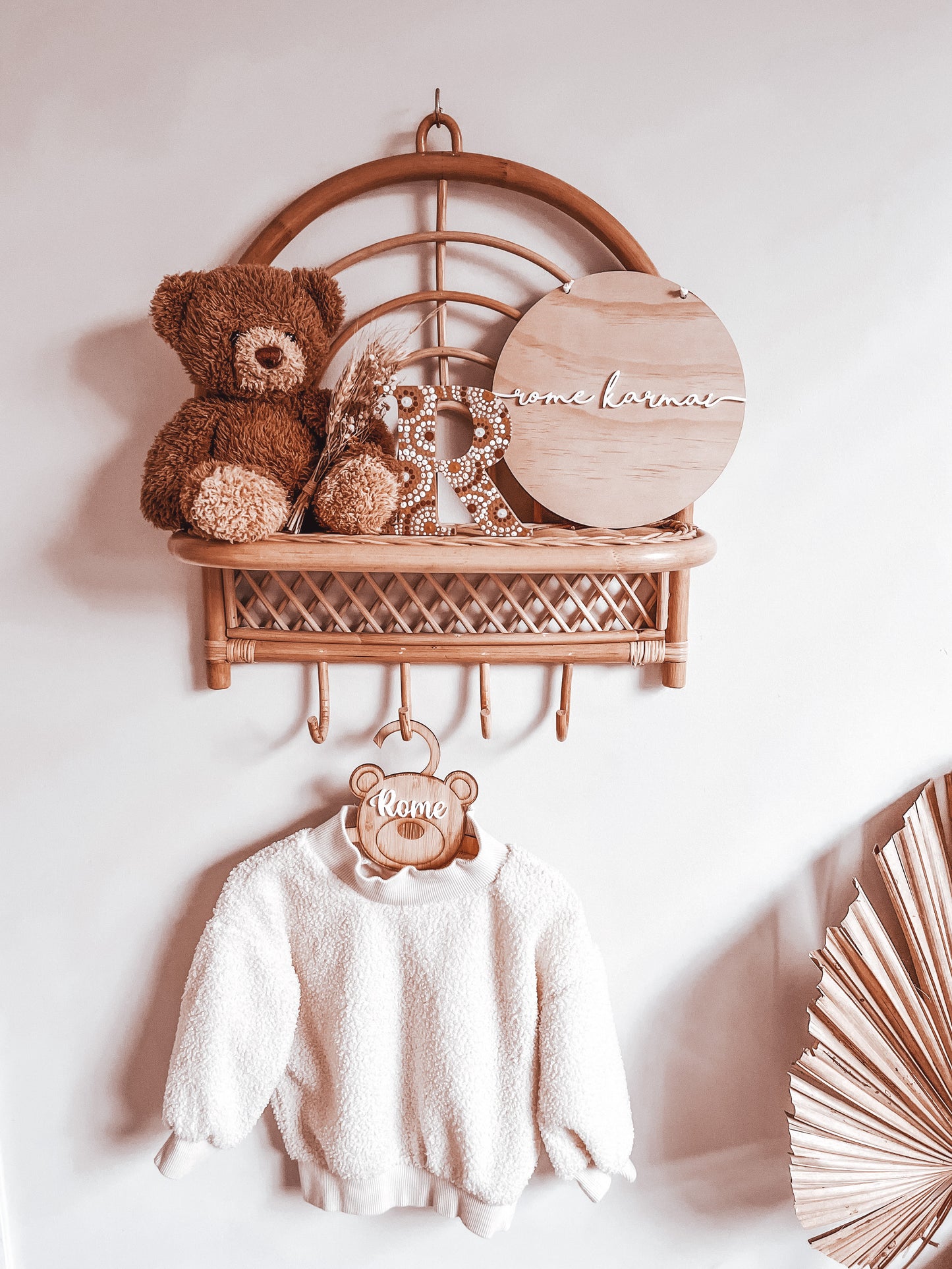 Teddy Hanger