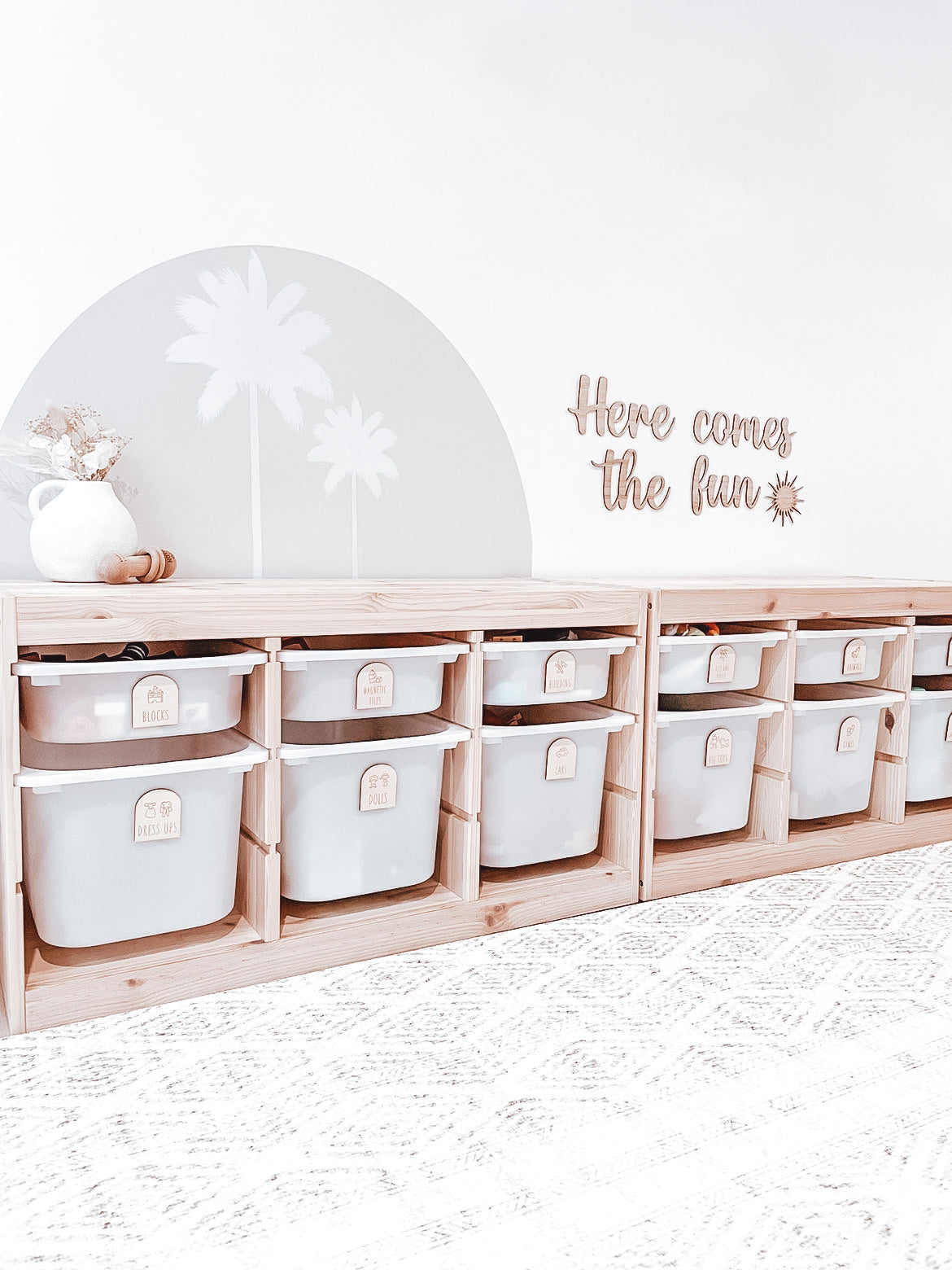 Here comes the fun wall script