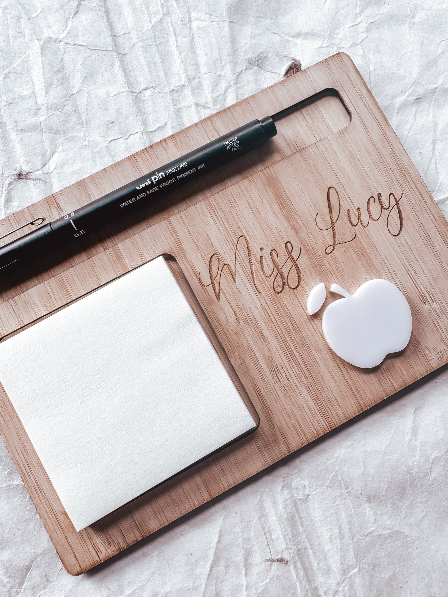 Teacher note and pen holder