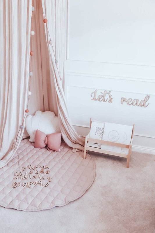 Let’s read wall plaque