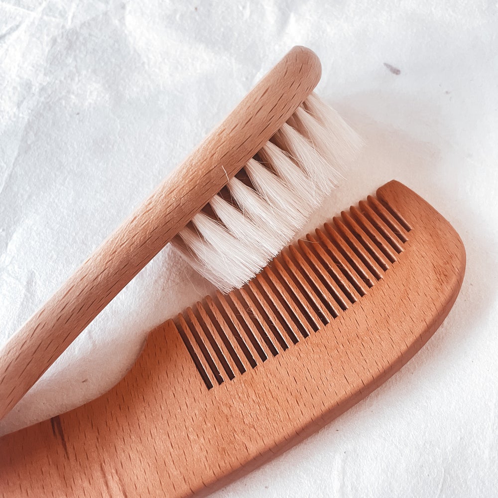 Personalised brush and comb